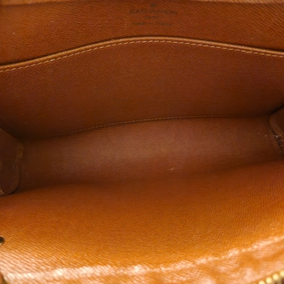 Louis Vuitton Orsay Clutch - Picture 4 of 10